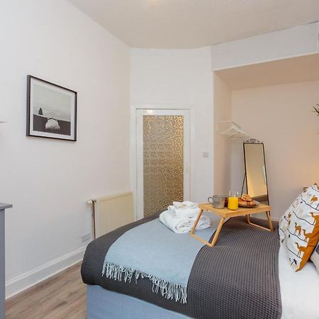 Stylish Apartment At The Edge Of Meadows Park Édimbourg Extérieur photo